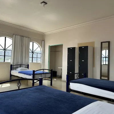 Hostal Andaina Hotels near Mochilas "jani"