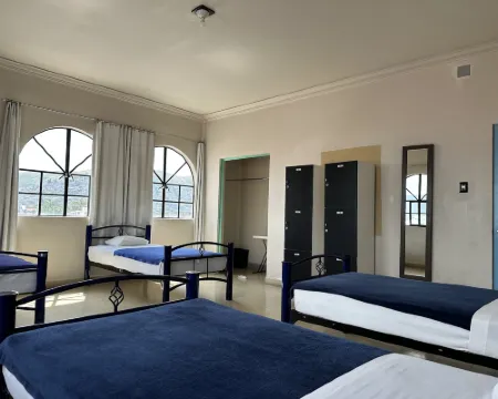 アンダイーナ ホステル オアハカのホテル