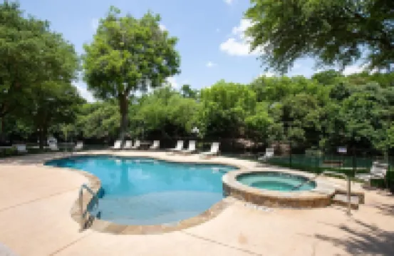 RedAwning的River Hippie Rrc A302 2卧室公寓