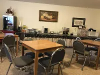 Coronado Motel & RV Park - parking