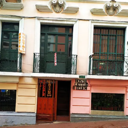 Hostal Latitud Ecuem