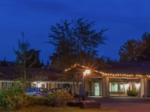 Aspen Inn Hotels in Cook County