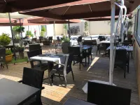 Logis Hotel-Restaurant le Relais d'Aligre Hotels in Chateauneuf-en-Thymerais