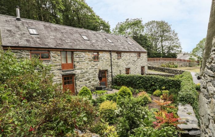 Hendoll Cottage 1