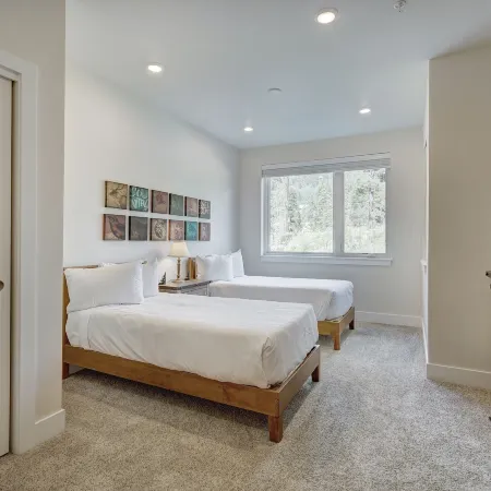 Brand New Clear Water Lofts - 2Br Premier Condo - Kids Ski Free! Condo