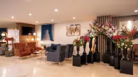 Grand ANI Hotel - 4-Star