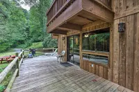 Quiet Max Meadows Cabin, 12 Acres of Property - Pet friendly