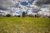 Cozy Getaway w/ Yard & Patio: 4 Mi to Hayden Lake! - 3-Star