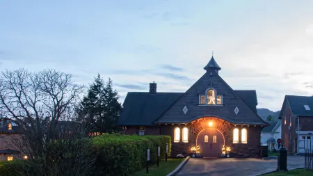 Reynolds Mansion B&B