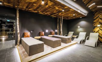 24 by Avenida - Mountain Hotel
