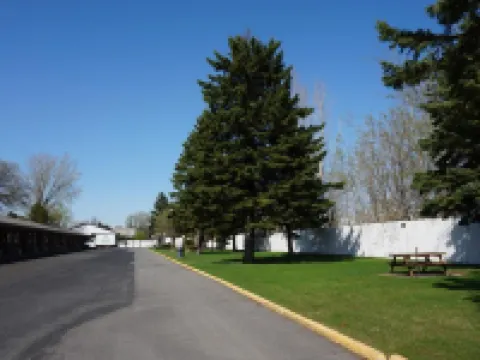 Motel R-100 Hotéis em Longueuil