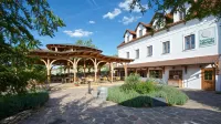 Babiččina Zahrada Penzion & Restaurant Hotels in Říčany