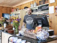 Tuggle's Gap Roadside Inn - Blue Ridge Parkway Hotels in Patrick County