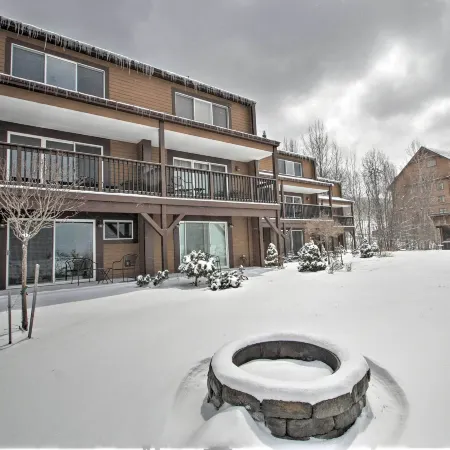Slopeside Burke Mountain Condo w/ Fireplace!