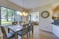 파이어 피트와 카약 있음, 호숫가 오리온 타운쉽 홈!