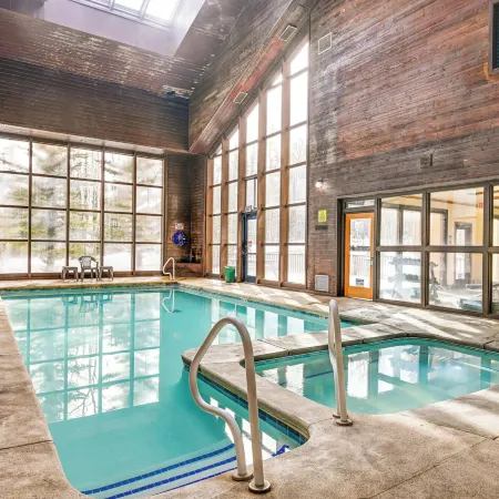 Brian Head Condo w/ Pool Access - Steps to Resort!