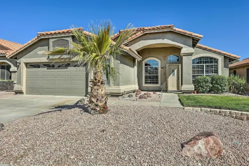 Private Pool & Fenced Yard: Phoenix Home