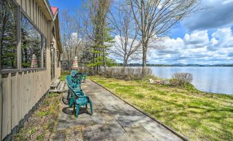 Waterfront Lake Pleasant Getaway w/ Kayaks, Grill!