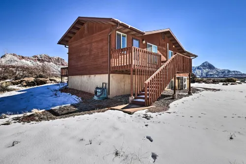 Stunning Utah Home ~ 30 Mi to Zion Nat'l Park