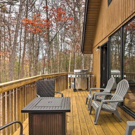 Fireside Lodge: A-Frame in Bryce Resort w/ Decks