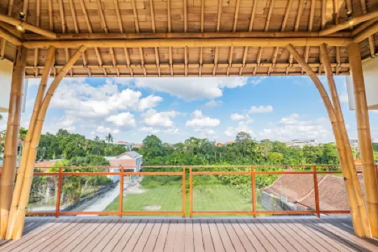 Ellisani Bali Отели рядом с достопримечательностью «Villa Simona Oasis»