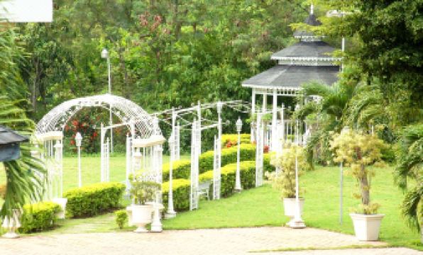 Platino Hotel & Casino