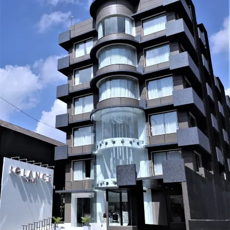 De Glance Hotel