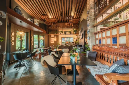 Nuuk Taal Lake Отели рядом с достопримечательностью «Splendido Taal Golf Club»