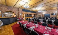 Golden Age Motor Inn Hotels in Queanbeyan East