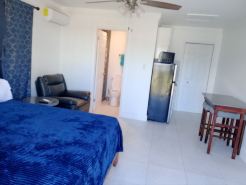 Cozy 1-bedroom apartment with WiFi, AC in charming Marsh Harbour