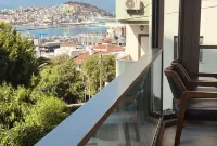 Monalisa - Ocean View