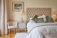 Villa Puccini Hotels in Claremont