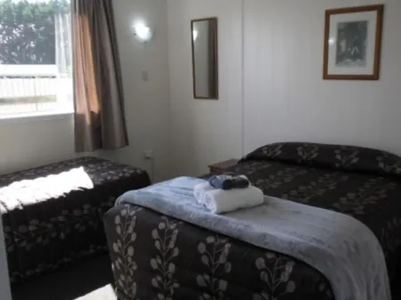 Greymouth Kiwi Holiday Park & Motels Отели в г. Марсден