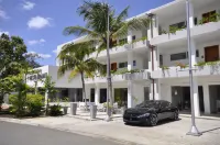 Instyle Residences at Infiniti Blu Hotel di 