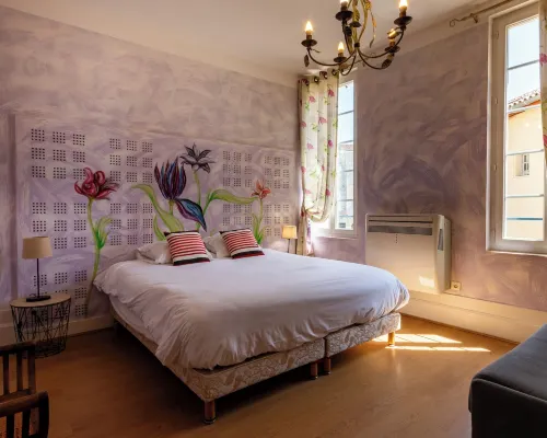 Logis Hôtel de la Tour Hotels in Libourne