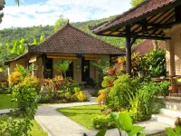 Hidden Paradise Cottages Отели в г. Амед