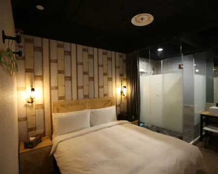 โรงแรมนิส ลอฟต์
