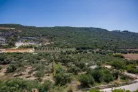 Villa Elpida at Minies