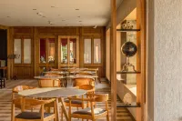 Las Hayas Ushuaia Resort - breakfast