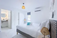 Modern Garden Villa Near Jan Thiel Mambo Hotels in Jan Thiel