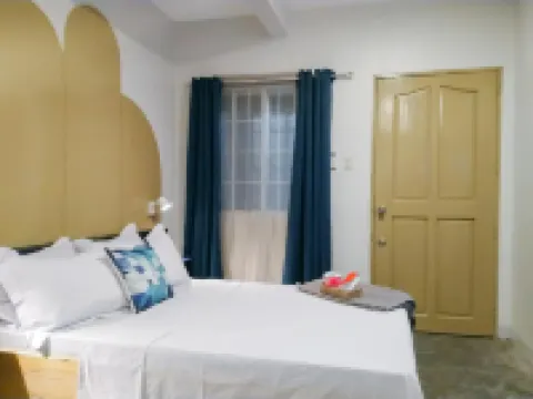 Hive Manila Guesthouse -Netflix,400Mbps WI-FI Hotels near Heavenly Peace Memorial Garden Inc.
