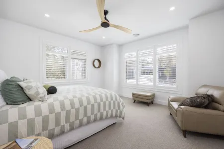 Saltwood Coastal Hamptons Luxe With Pool