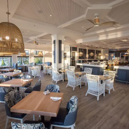 Prestige Oceanfront Resort, BW Premier Collection Отели в г. Сук