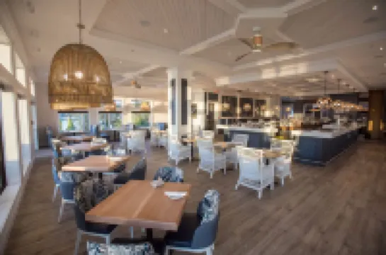 Prestige Oceanfront Resort, BW Premier Collection