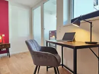 Ruby - Right next to the castle, balcony, PS4 & Stream Hotels in Montabaur