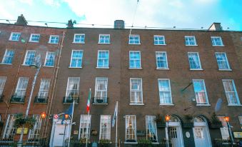 Russell Court Hotel