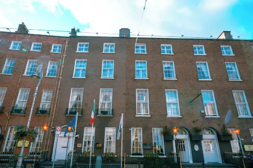 Russell Court Hotel