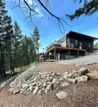 Mountainside Getaway with Games Room 크로우즈네스트 패스 호텔