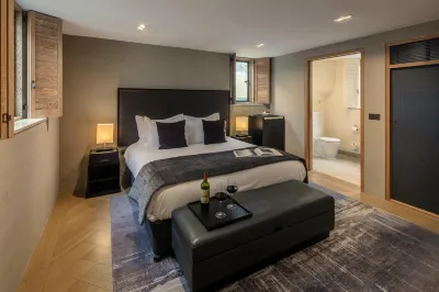 Roch Castle Hotels in 