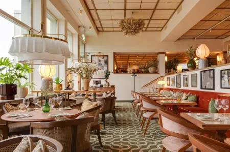 Hjortviken Country Club Отели в г. Harryda Municipality